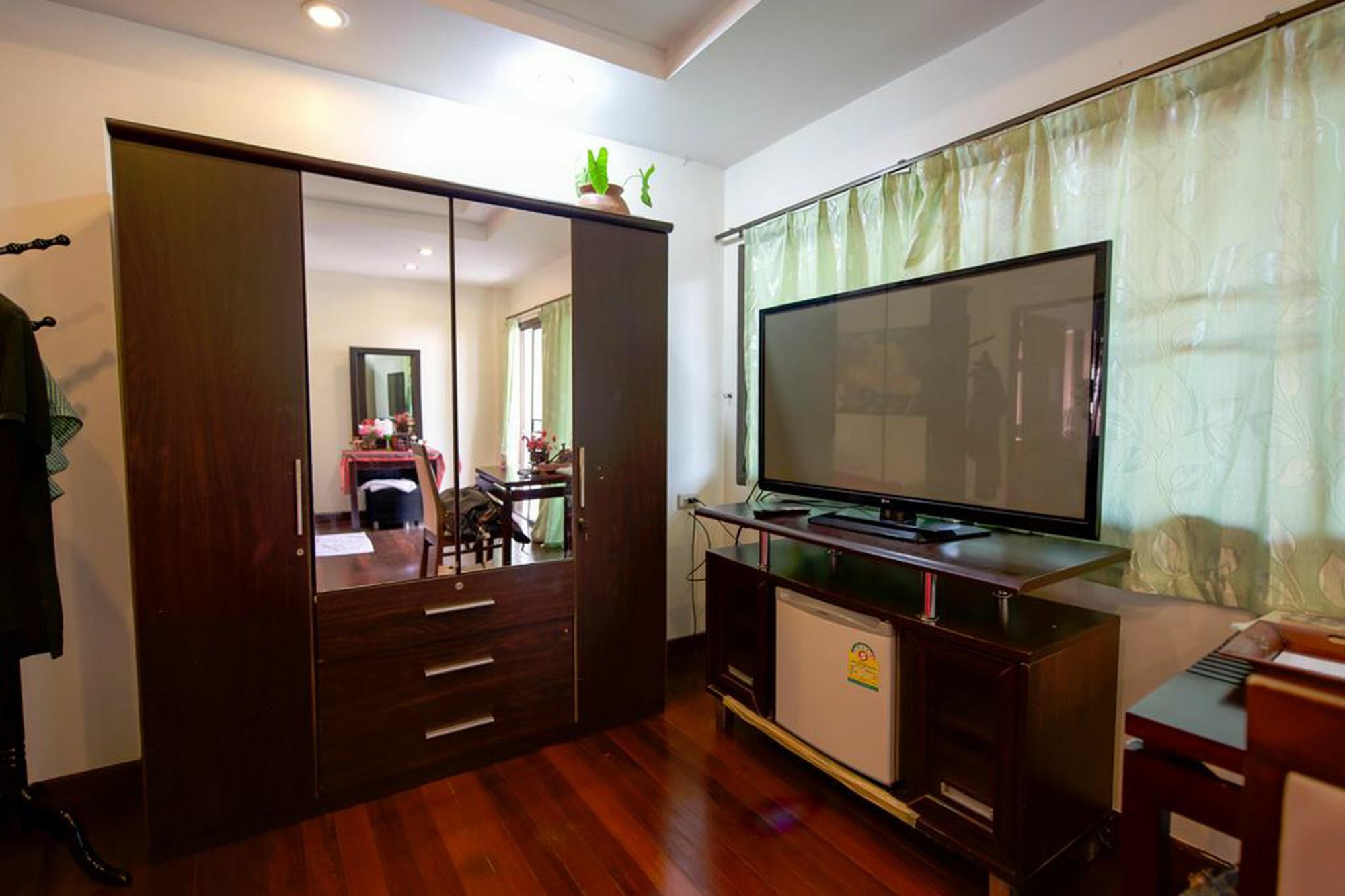 The Family Tree House Hotel Huahin Kültér fotó